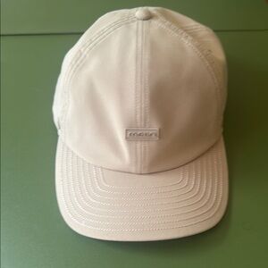 Beige Melin hat.  (Never worn)